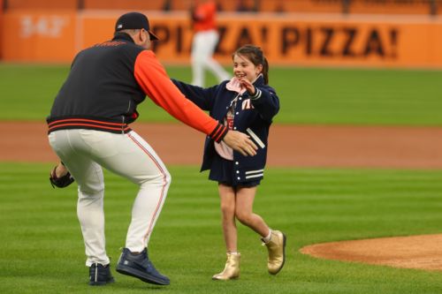 Justin Verlander’s daughter threw a perfect first pitch