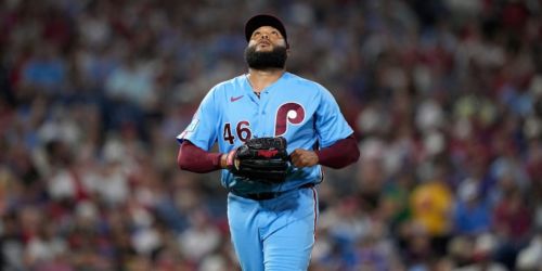 Alvarado's troubles continue as Phils stung by Mets' late outburst