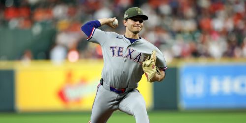 Leiter goes 'blow for blow' with Arrighetti, but Rangers' bats fall flat in Houston