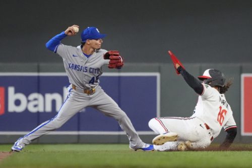 Andrew Velazquez Elects Free Agency