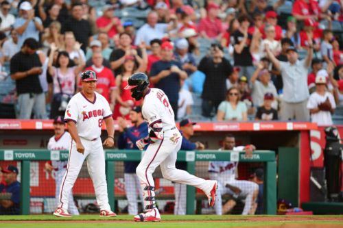 Yankees, Braves, Rangers Among Teams Looking For Right-Handed Outfielder