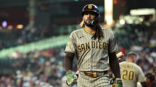 Padres' Fernando Tatis Jr. clears another historic hurdle in chase of Manny Machado