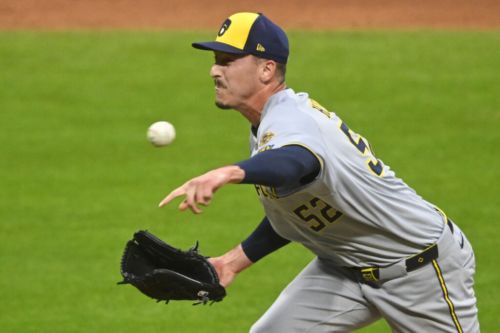 White Sox Claim Bryan Hudson