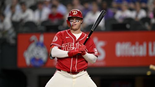 Jeff Passan names ideal Rangers trade chip if the team sells at the trade deadline
