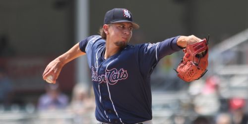 18 days after taking liner off head, Jays' top pitching prospect dominates at Double-A