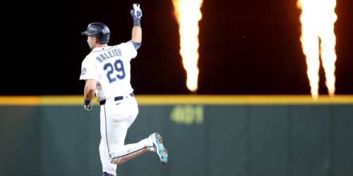 Good company: Raleigh joins skipper as only Mariners catchers with 3-HR game