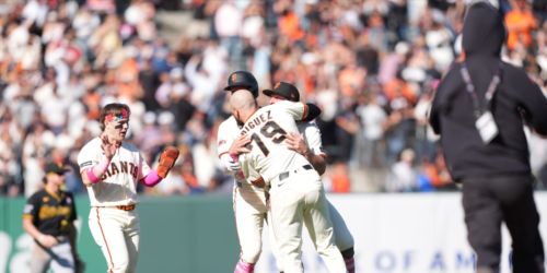 With the spotlight on him after trade, Rodriguez delivers with 12th-inning walk-off