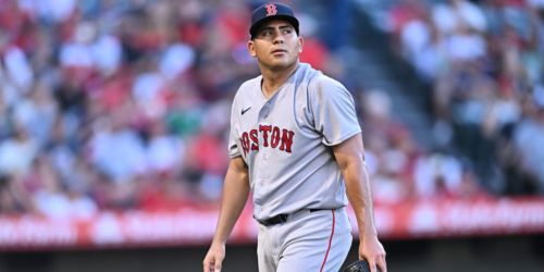 Suarez exits game (left adductor tightness) on heels of All-Star nod