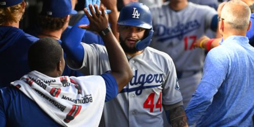 Dodgers celebrate Skenes' exit with a 10-run seventh