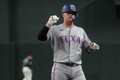 73-76 – Returning Rangers lead the way in 6-2 win over D-Backs