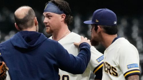 Patrick overcomes vision trouble in Brewers' win'