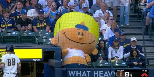 Crew pours on 7 runs in 2nd in front of greatest hitter who ever lived (virtually!)