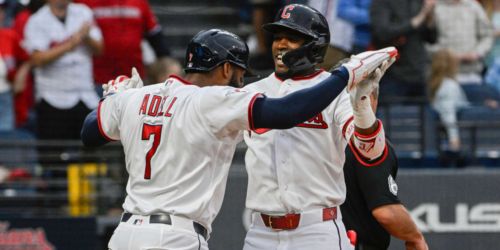 Martínez flirts with cycle in 2-HR game as Guards maintain AL Central lead