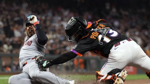 SF Giants backstop elects free agency, joins Los Angeles Angels on minor league deal