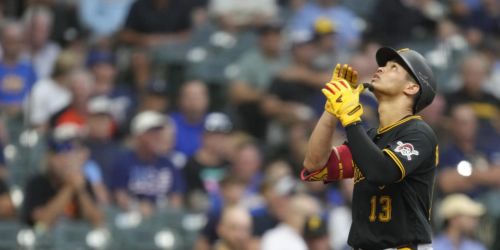 Outside of two solo homers, Bucs endure quiet night against Crew