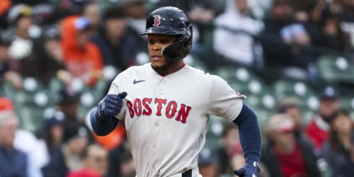Homers, small ball, Sox do it all in fiery beatdown of Tigers