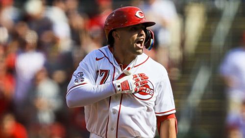 Reds fans may be surprised what a Sal Stewart contract extension could look like