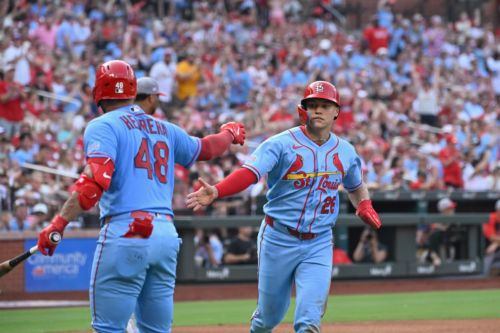 St. Louis Cardinals Bats Finally Erupt Overwhelming the Reds Saturday
