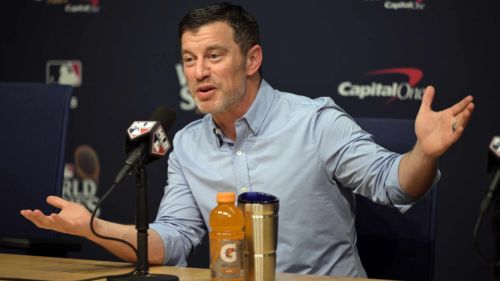 Dodgers swipe international prospect right from under rest of MLB's nose at public event