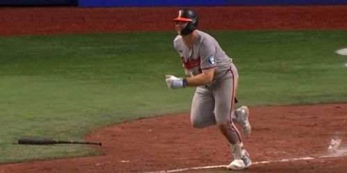 'No concern' for Alonso after calf cramp, plans to play Sunday vs TB