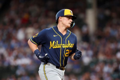Brewers’ bats go quiet in 2-1 loss to Cubs