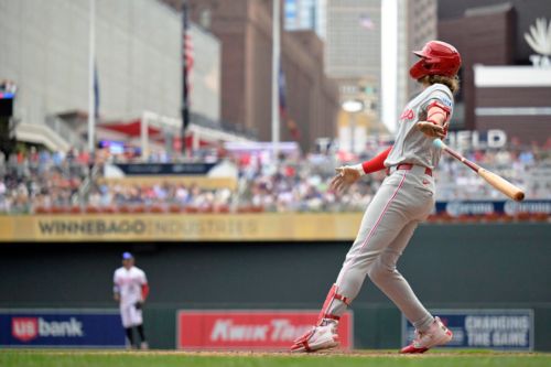 How sweep it is: Phillies 7, Twins 5