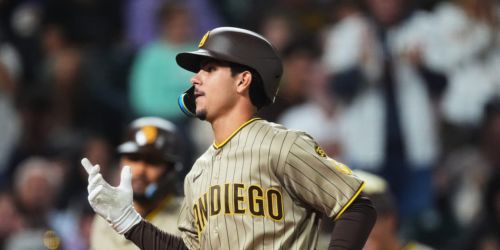 Salas youngest catcher in MLB history to hit 2 HRs in a game -- and they were his 1st!