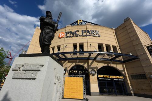 What position should the Pirates address for the 2026 MLB Draft ?