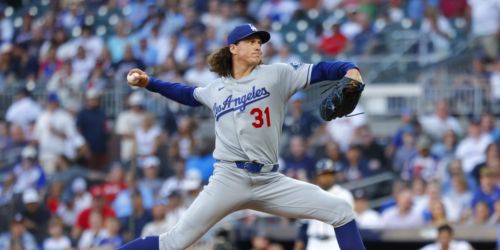 Glasnow shakes off early trouble in 1st start since May