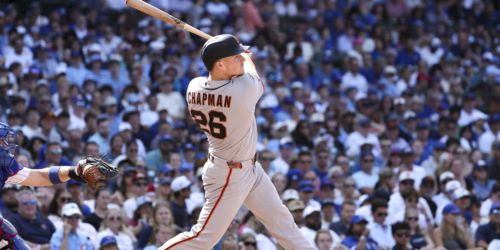 Giants take 9th-inning lead, but see win streak end in extras at Wrigley