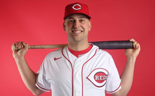How Exactly Does Nathaniel Lowe Fit on the Reds Roster?