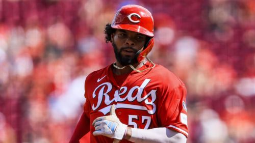 Reds might finally be watching this long teased bat arrive