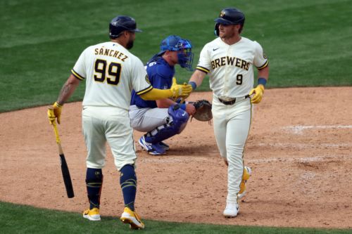 Brewers comeback attempt falls short against Dodgers 4-3 to end spring winning streak