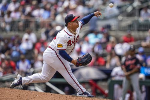 Mariners Claim Jose Suarez, Designate Rhylan Thomas For Assignment