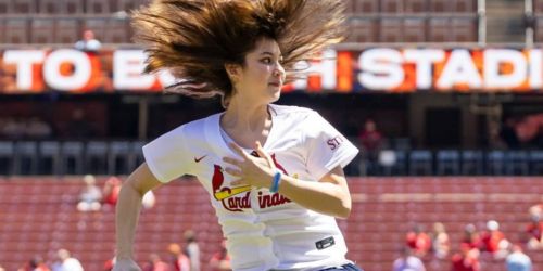 Before winning Olympic gold, Alysa Liu spun -- literally -- a sick Cardinals first pitch