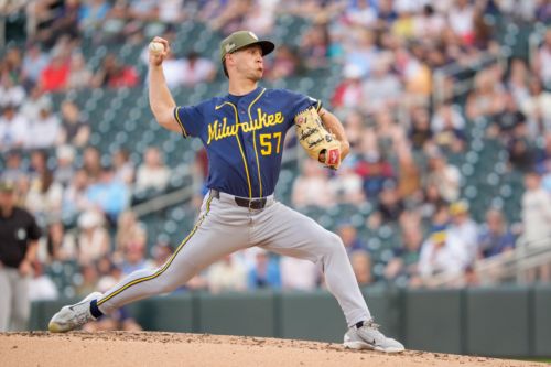 Brewers escape with 3-2 victory over Twins behind obstruction call, eighth-inning rally