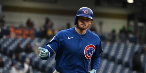 Happ finds remedy for cold stretch in Game 2 loss vs. Guardians