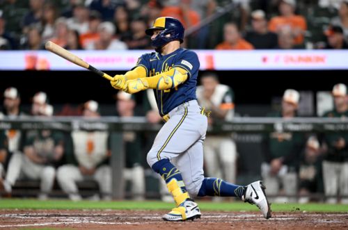 Brewers survive blown save, beat Orioles 6-5 in extras