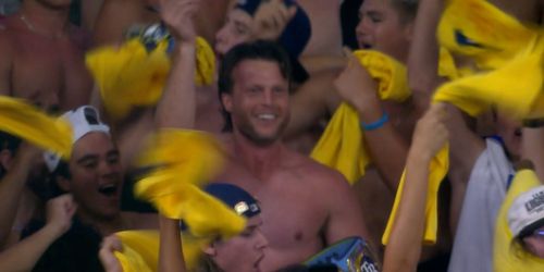 'Trop Off' craze attracts a familiar face: Former Ray Brett Phillips
