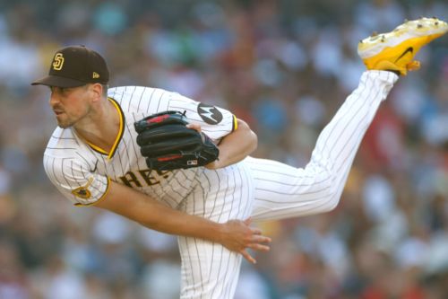 Padres Shut Bryan Hoeing Down With Elbow Discomfort