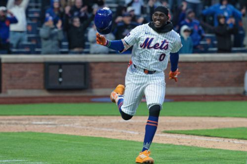 Mauricio’s Walk-Off Gives Mets 4-3 Win Over D-Backs