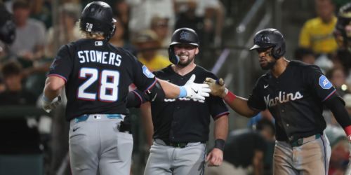 Mashin' Marlins! 5 HRs power Fish past A's
