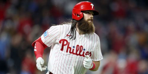 Marsh breaks out of 2nd-half slide with 2 key hits in Phils' win