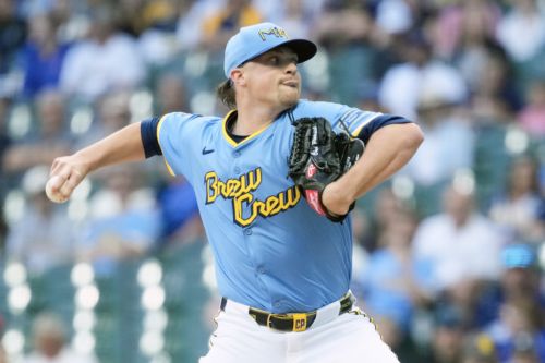 Brewers get thrashed in final spring training game, lose to Cubs 12-0