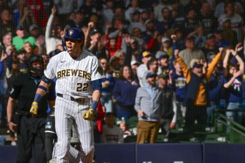 Low-trust bullpen: Brewers sweep Sox in 9-7 comeback