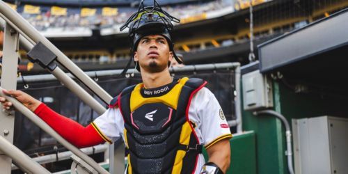 Endy Rodriguez has surgery on left hip, won't return this season