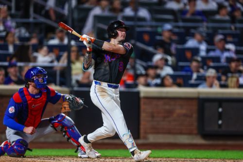 Mets Fall to Royals 16-12 in Clash of the Cellar Dwellers