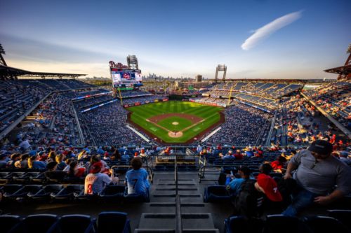 Phillies sign former NL Rookie of the Year finalist to minor league deal