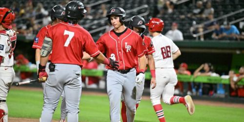 Mariners prospect machine keeps churning as Farmelo enjoys career night