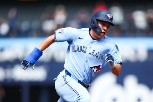 Jays Lose In Extra Innings